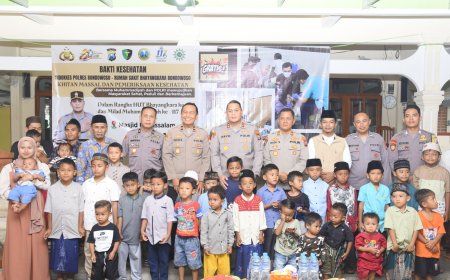 Hari Bhayangkara ke - 80 Polres Bondowoso Gelar Khitan Massal dan Cek Kesehatan Gratis